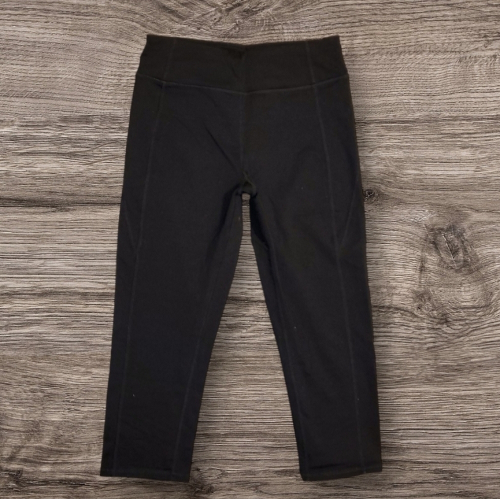Calvin Klein Performance Quick Dry Athletic Yoga Cropped Black Legging Pants